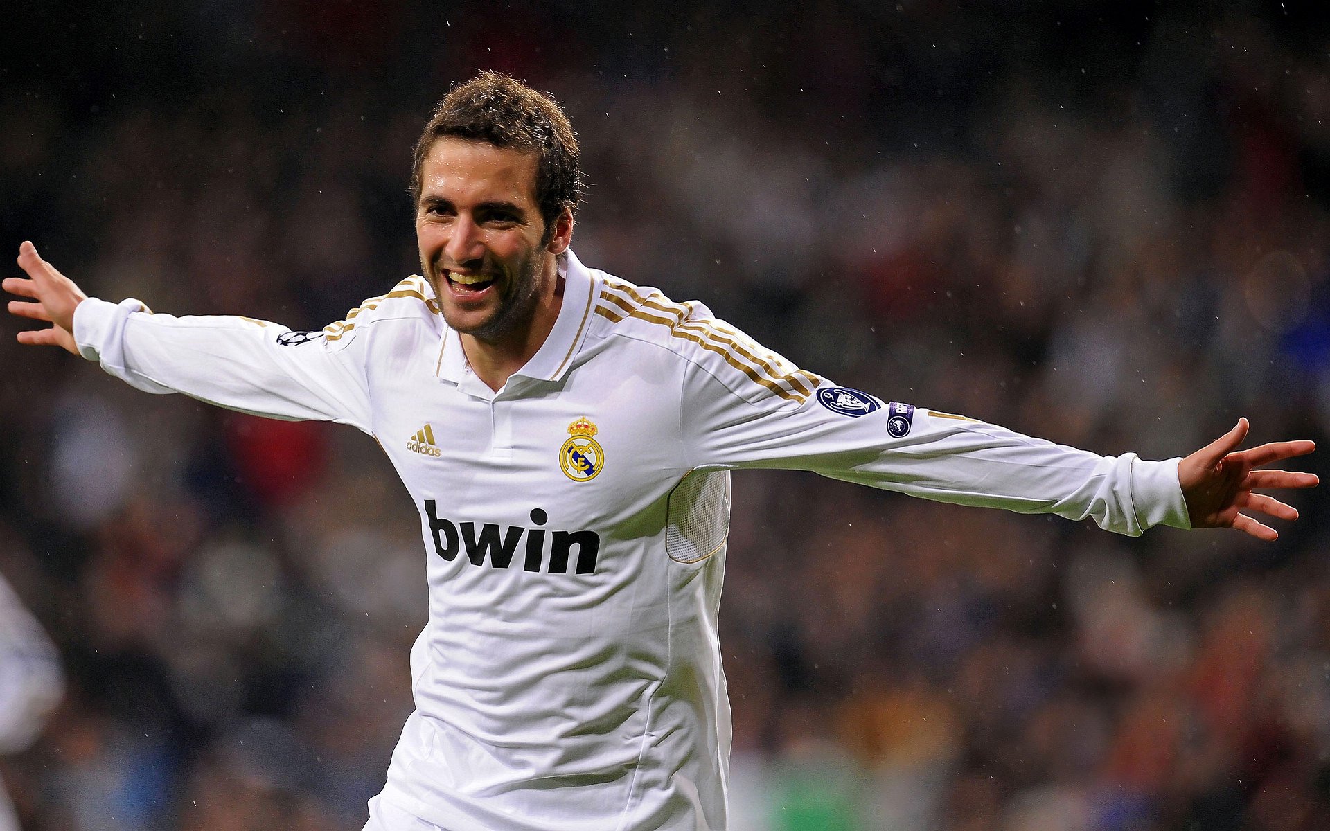 基层足球教练队伍专业化不足,作为足球教练应该具备什么素养